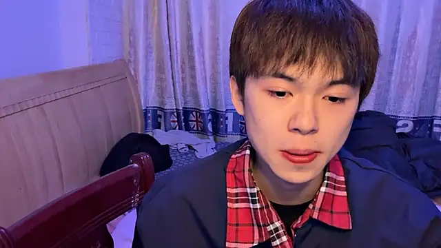 Snapshot of xiaottt1918 chatting on 01/16/25, 03:35 xiaottt1918 online show from 01/16/25, 03:35