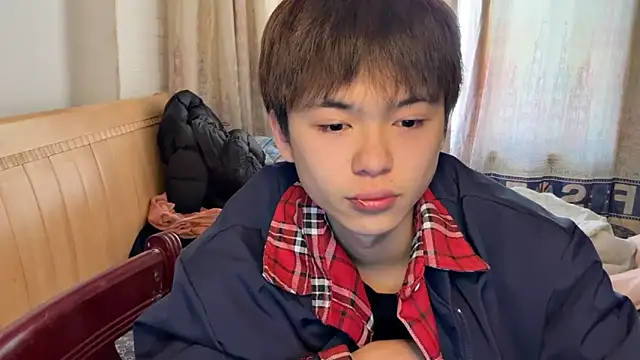 Snapshot of xiaottt1918 chatting on 01/17/25, 06:47 xiaottt1918 online show from 01/17/25, 06:47