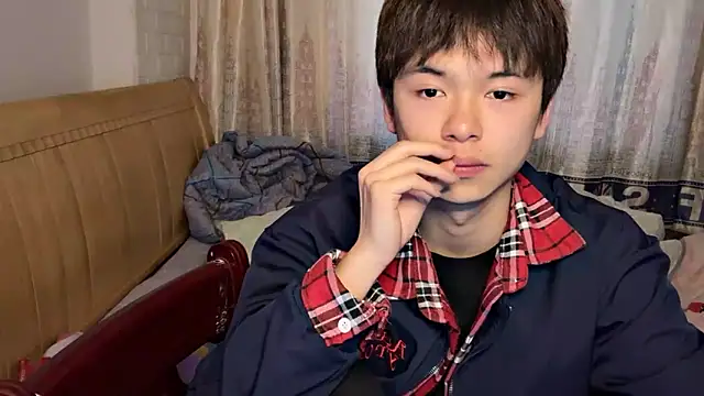 Snapshot of xiaottt1918 chatting on 01/17/25, 09:49 xiaottt1918 online show from 01/17/25, 09:49