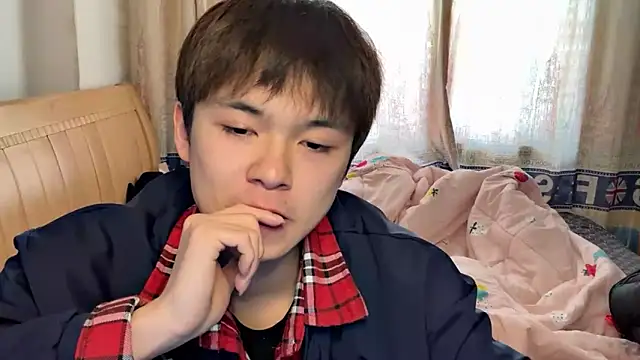 Snapshot of xiaottt1918 chatting on 01/18/25, 08:20 xiaottt1918 online show from 01/18/25, 08:20