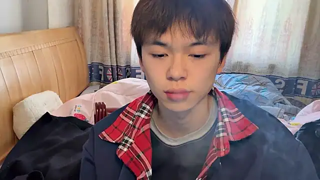 Snapshot of xiaottt1918 chatting on 01/20/25, 05:15 xiaottt1918 online show from 01/20/25, 05:15