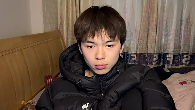 Snapshot of xiaottt1918 chatting on 01/25/25, 09:47 xiaottt1918 online show from 01/25/25, 09:47