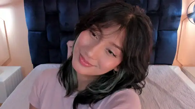 Yazmin rouse online show from 01/04/25, 12:59