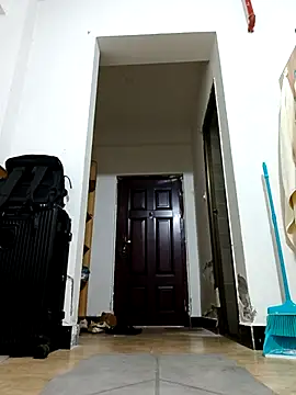 DDYY12341 online show from 10/21/25, 01:01