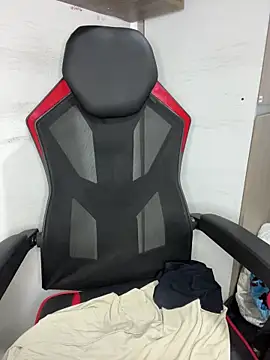 AndresChuboi online show from 11/17/25, 02:34