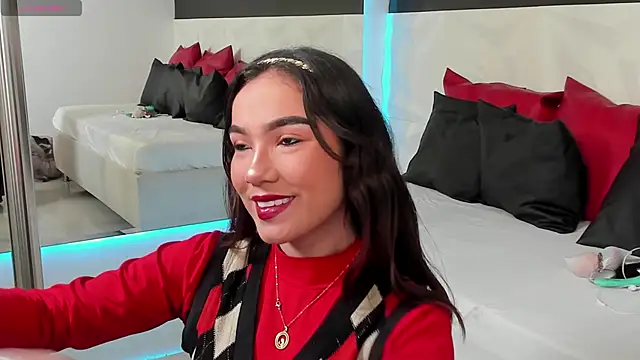 scarlet castro online show from 01/27/25, 11:54