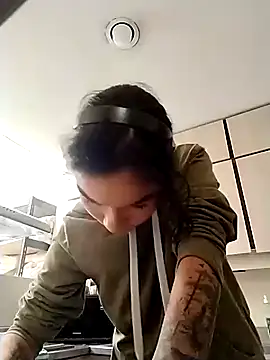 scarlet castro online show from 11/04/25, 03:55