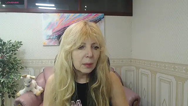 Anna Diax online show from 03/06/25, 12:30