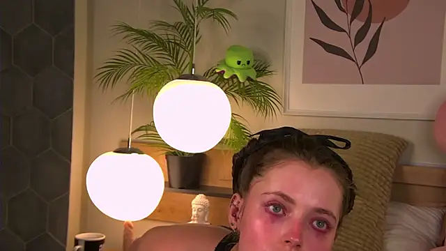 AshleyDouglas online show from 01/14/25, 04:47