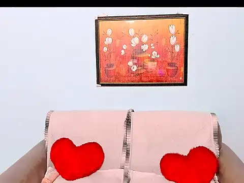 Snapshot of kendracox21 chatting on 02/05/26, 04:06 kendracox21 online show from 02/05/26, 04:06