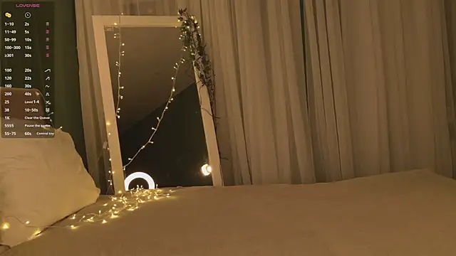 SunnyRisha online show from 12/23/25, 05:16