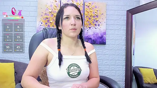  EmilyJireh  online show from 09/20/25, 03:57