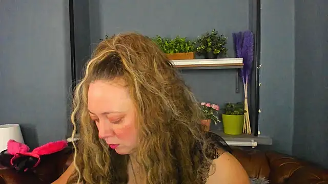 JesiaFoxi online show from 03/13/25, 11:51