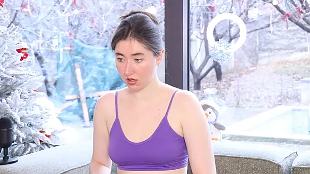 GentleSparkMay online show from 12/28/24, 09:20