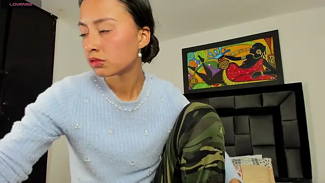 tatiana valencia online show from 02/04/25, 06:27