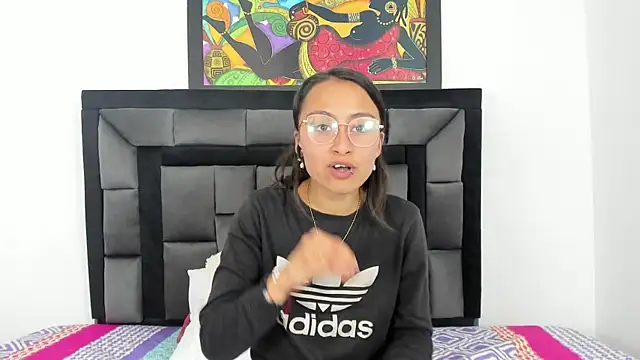 tatiana valencia online show from 03/19/25, 06:12