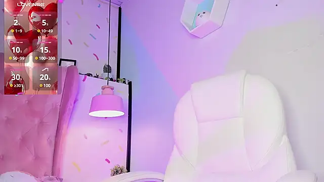 Giovanna oliveira online show from 02/13/25, 09:51