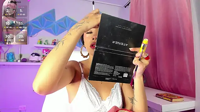 Giovanna oliveira online show from 02/21/25, 12:16