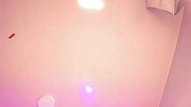 Giovanna oliveira online show from 02/28/25, 09:36