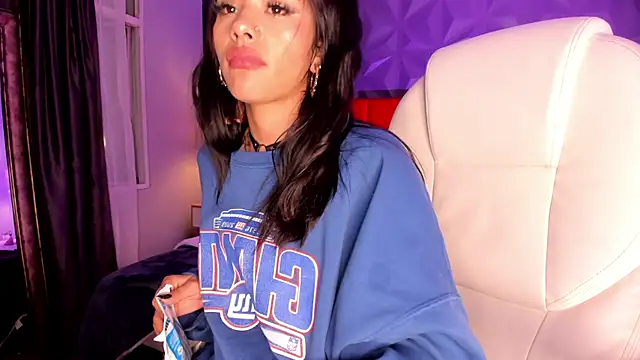 Giovanna oliveira online show from 03/02/25, 06:37