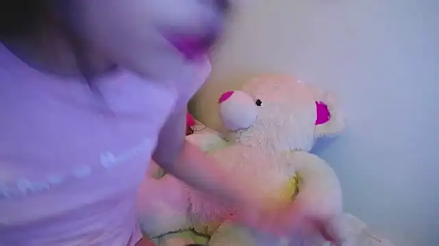 sofya-n-andy online show from 10/25/25, 02:52