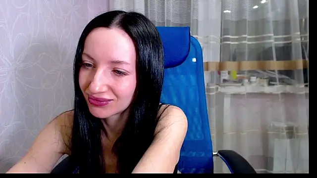 Snapshot of RailyMellow chatting on 02/22/25, 06:41 RailyMellow online show from 02/22/25, 06:41