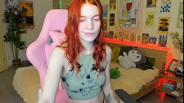 Snapshot of Sunny_Elly chatting on 02/02/25, 05:53 Sunny Elly online show from 02/02/25, 05:53