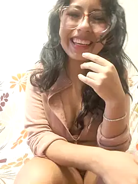 Snapshot of MishuColfer chatting on 01/07/25, 03:23 MishuColfer online show from 01/07/25, 03:23