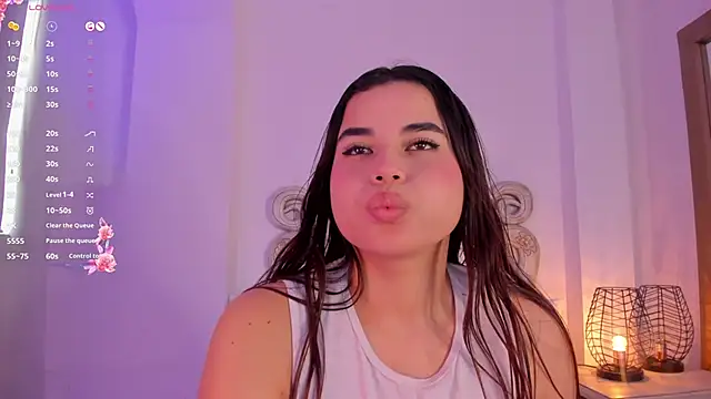 Snapshot of Victoria_vallejo_ chatting on 01/28/25, 02:53 Victoria vallejo  online show from 01/28/25, 02:53