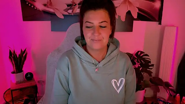 NatiLove35 online show from 04/19/26, 08:22