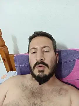 Snapshot of Karizmatikman chatting on 08/07/26, 11:07 Karizmatikman online show from 08/07/26, 11:07