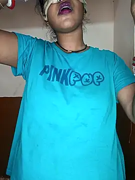 juhi06 online show from 04/22/26, 02:40