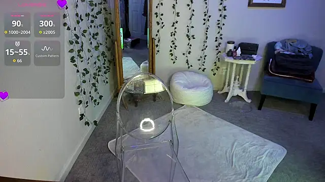 Snapshot of Peaches_N_Kreme chatting on 05/28/26, 02:31 Peaches N Kreme online show from 05/28/26, 02:31