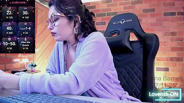 paulinabarnett- online show from 11/27/25, 08:16