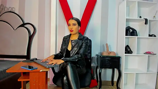 Snapshot of MeliizaQueen chatting on 03/13/25, 04:45 MeliizaQueen online show from 03/13/25, 04:45