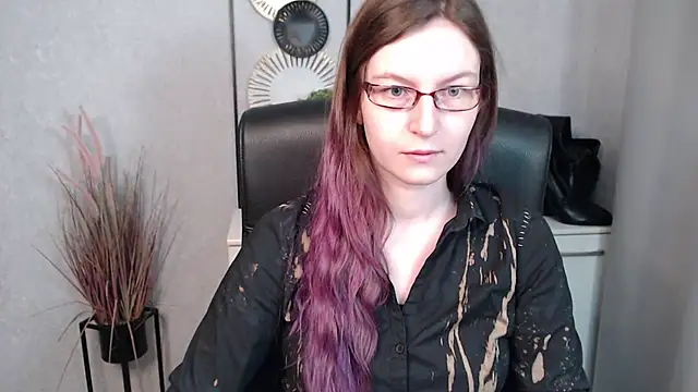 emmaxDelight online show from 02/25/25, 09:31