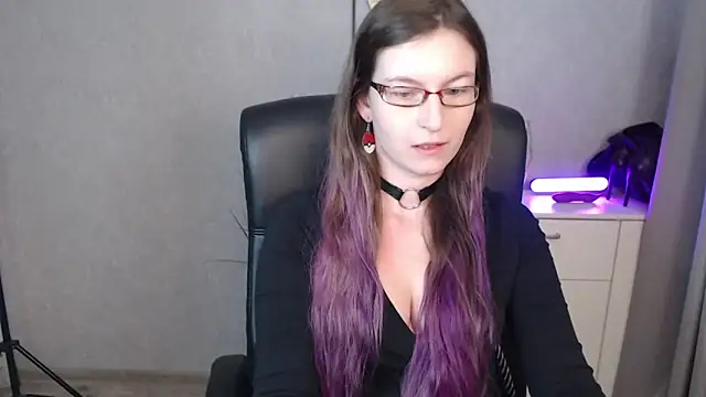 emmaxDelight online show from 10/27/25, 06:28