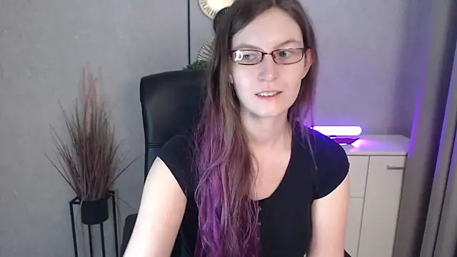 emmaxDelight online show from 12/01/25, 06:29