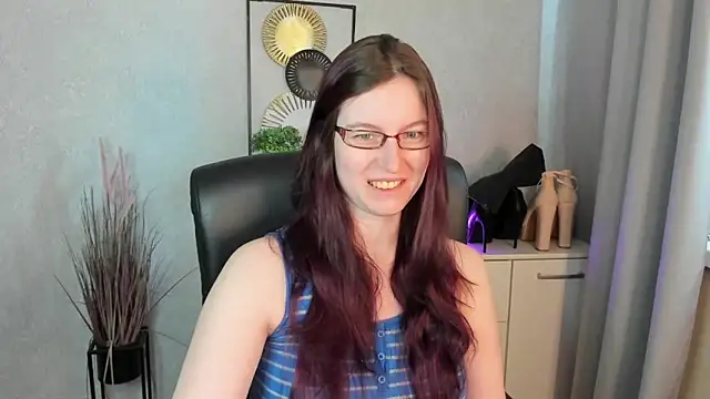 emmaxDelight online show from 06/01/26, 05:20