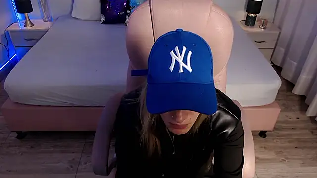 zoe jones13 online show from 03/05/26, 03:13