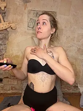 JoleneFuego online show from 03/05/26, 09:11