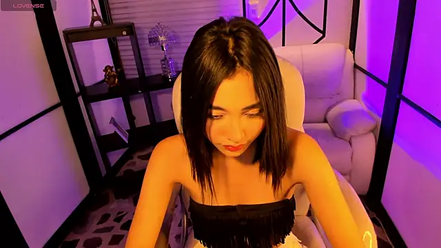 lilithTeen1  online show from 12/21/24, 07:35