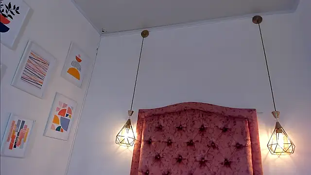 aprill21  online show from 12/05/24, 01:49