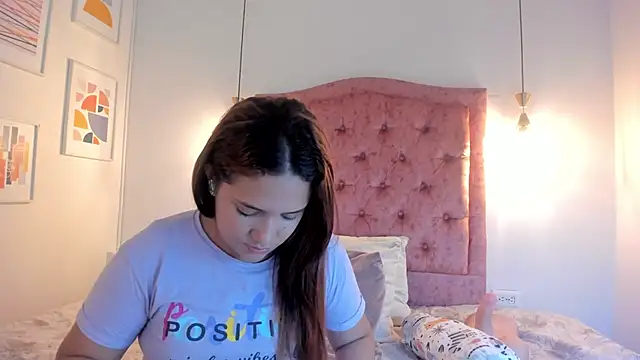 aprill21  online show from 12/17/24, 02:11