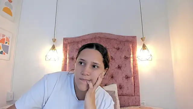 aprill21  online show from 03/03/25, 01:53