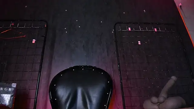 Carolina Arias online show from 12/19/25, 08:38