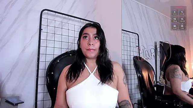 Carolina Arias online show from 02/16/26, 07:54