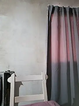Snapshot of Paulitta- chatting on 06/02/26, 06:10 Paulitta- online show from 06/02/26, 06:10