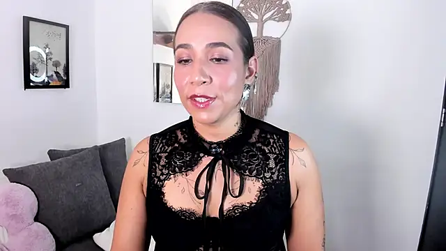 electra hunt online show from 04/30/26, 01:34
