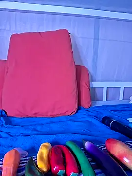 allinqueen online show from 02/18/25, 01:33